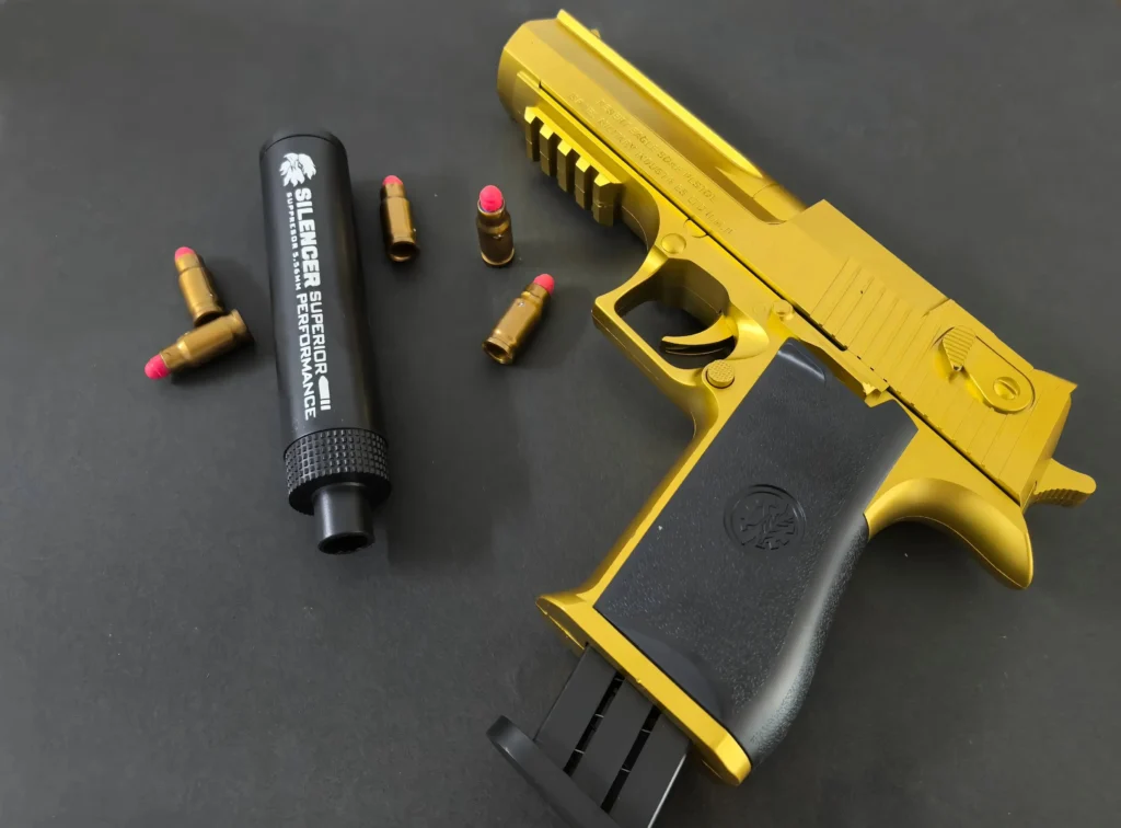 desert-eagle-shell-ejecting-toy-gun-05